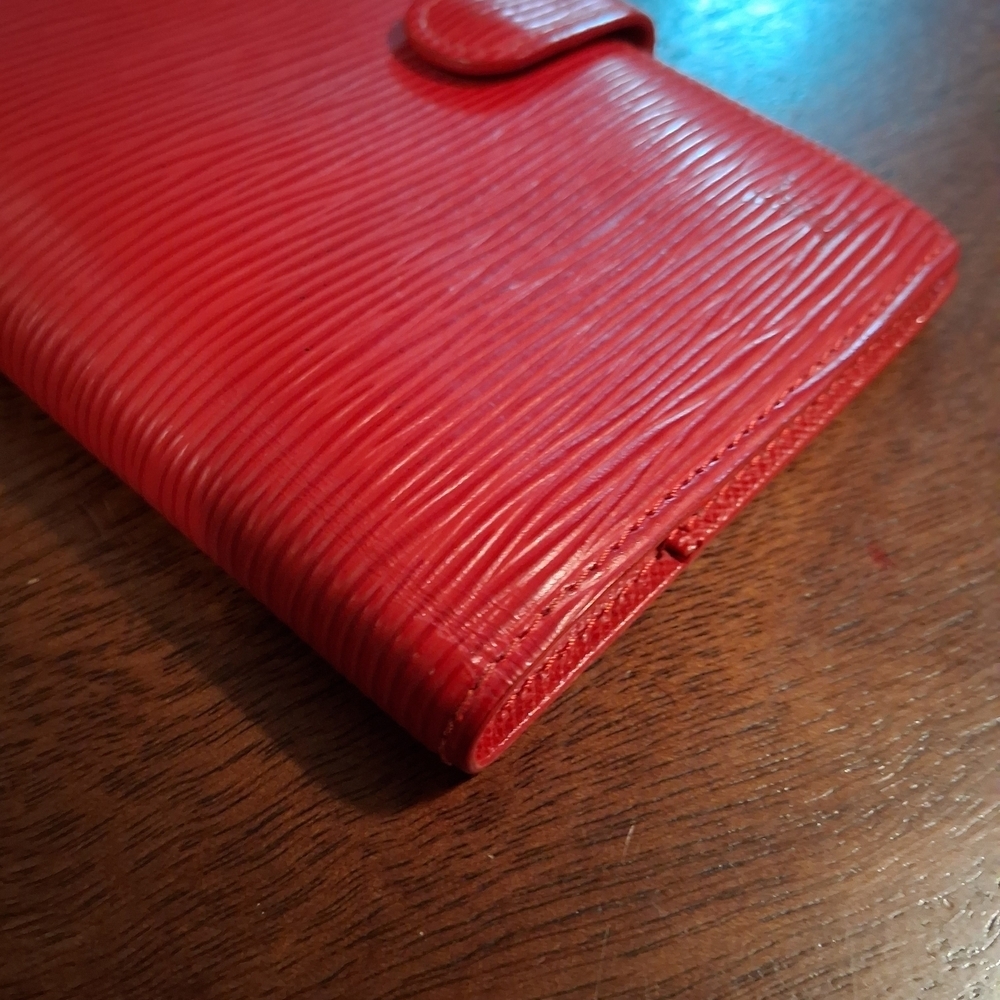 Red Textured Wallet - Picture 10 of 15
